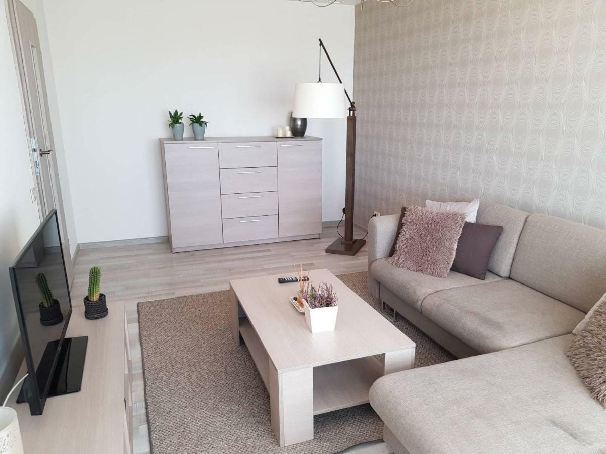 Apartamentai Centras シャウレイ エクステリア 写真